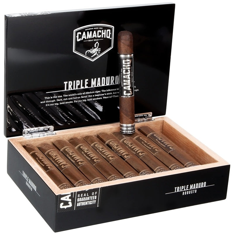 Camacho Triple Maduro Robusto-20