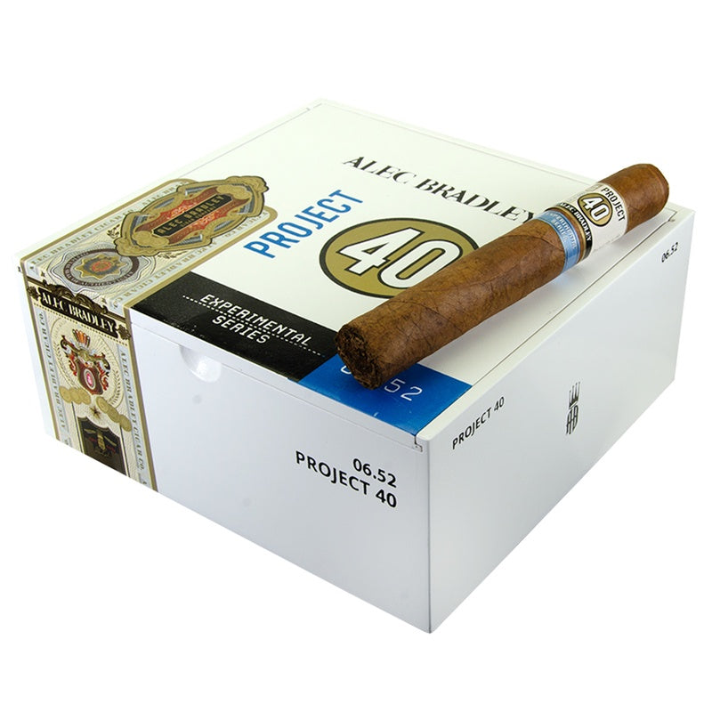 Alec Bradley Project 40 Toro-24
