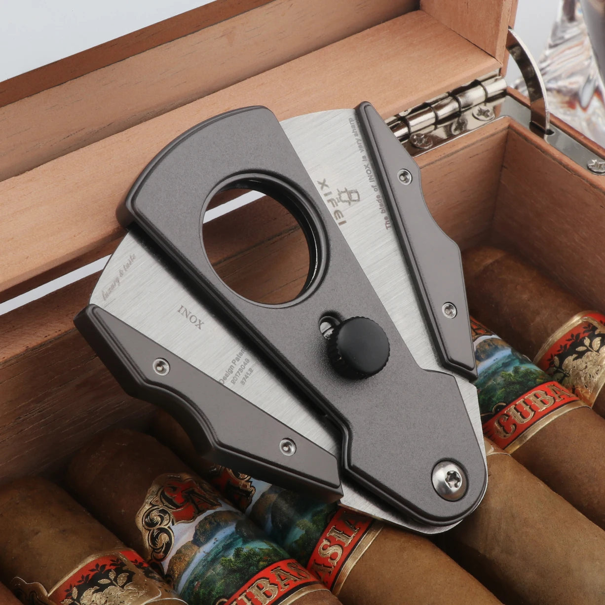 Dual-Blade Guillotine with Leather Case — cigar cutter, photo 6