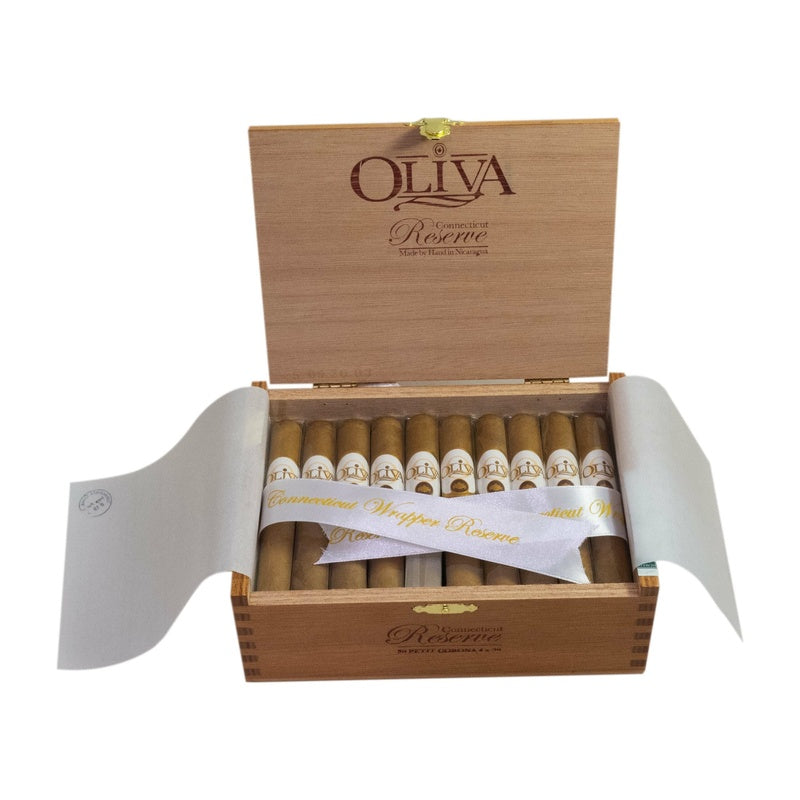 Oliva Connecticut Petit Corona-30