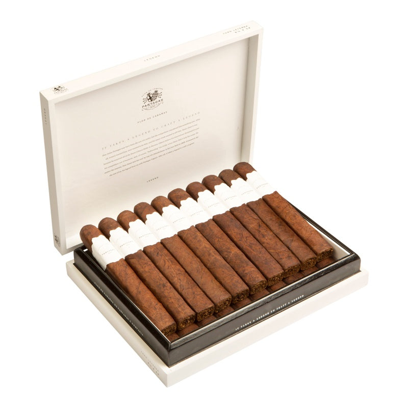 Partagas Legend Toro