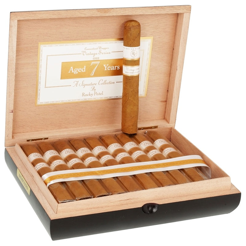 Rocky Patel Vintage 1999 Robusto-20